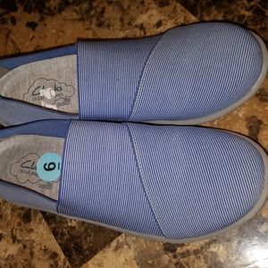 Clarks cloud stepper walking shoes size 6